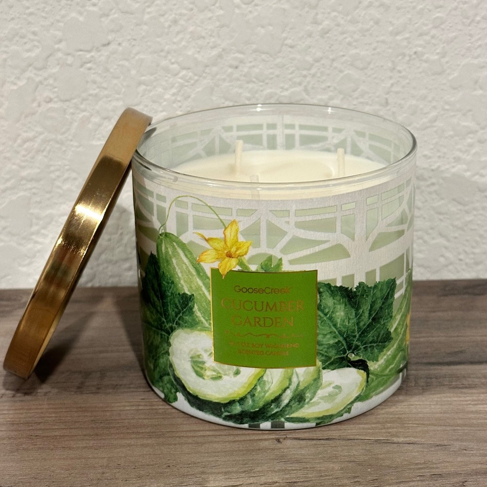 Goose Creek Cucumber Garden 3-Wick Scented Candle 14.5 oz Soy Wax Blend New - Picture 2 of 5